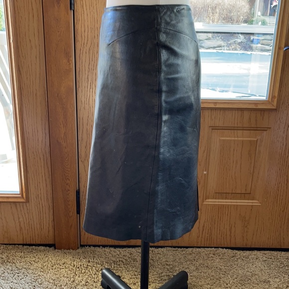 Pelle Studio Wilson Black Leather Pencil Skirt - Picture 2 of 8